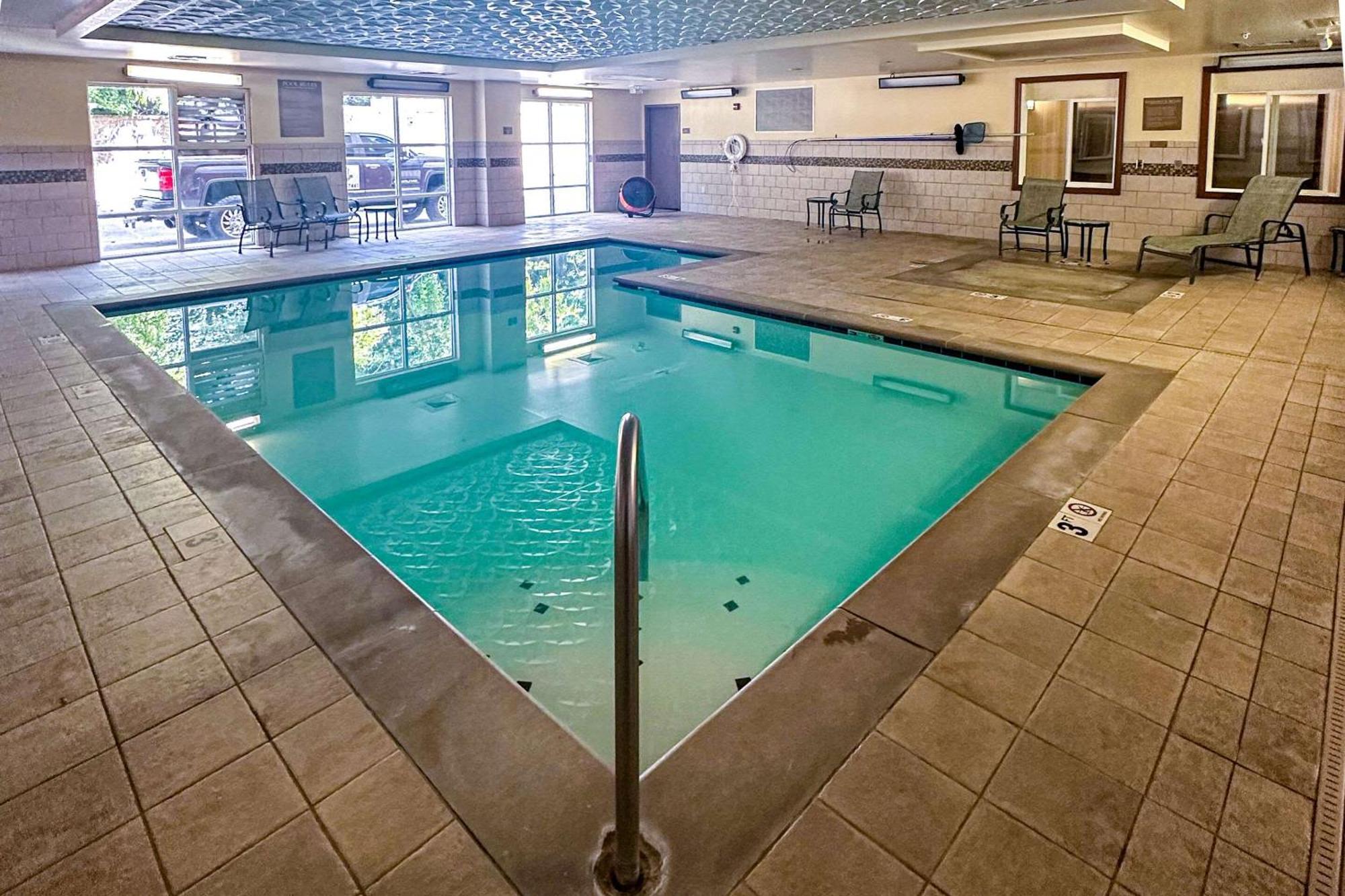 Country Inn & Suites By Radisson, Knoxville At Cedar Bluff, Tn エクステリア 写真